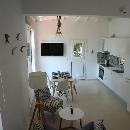 Апартаменты Seafront Loft In Akti
