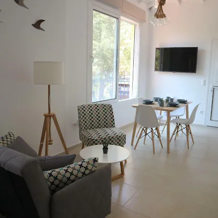 Апартаменты Seafront Loft In Akti *
